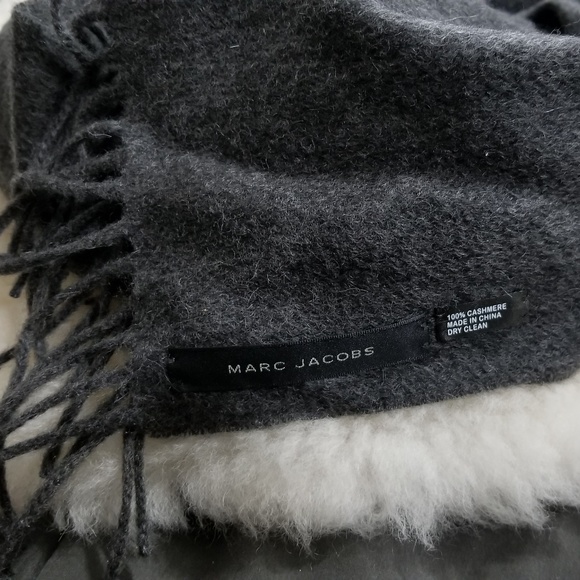 Marc Jacobs Cashmere Fringe Scarf - Picture 3 of 4